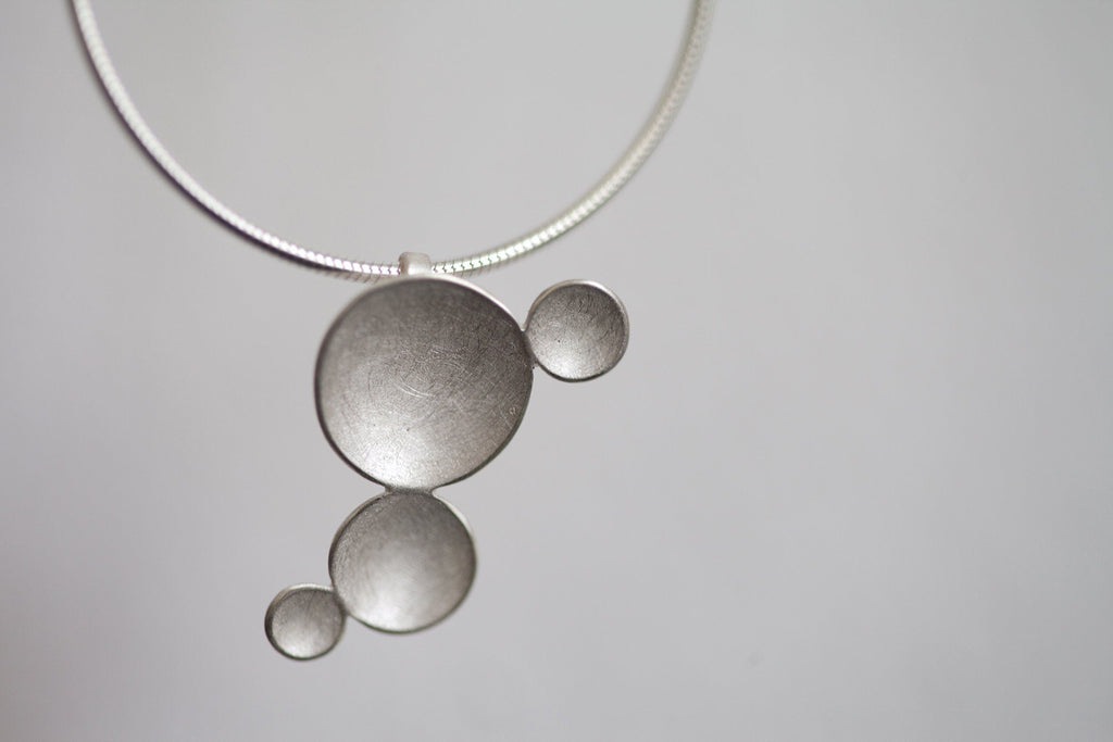 dewdrops silver necklace. Cirer, jewelry from the sea