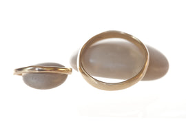 <tc>Wellige Polierte Organische Trauringe Set Gold</tc>