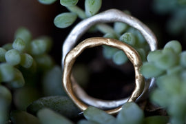 <tc>Organischer Goldring</tc>