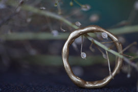 <tc>Organischer Goldring</tc>