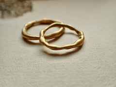 <tc>Organischer Goldring</tc>