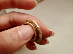 <tc>Organischer Goldring</tc>