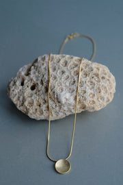 Gold-plated Disc Necklace – Medium