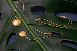 Gold-plated Disc Necklace – Medium