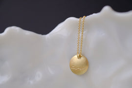 <transcy>Goldkette mit Plättchen</transcy>